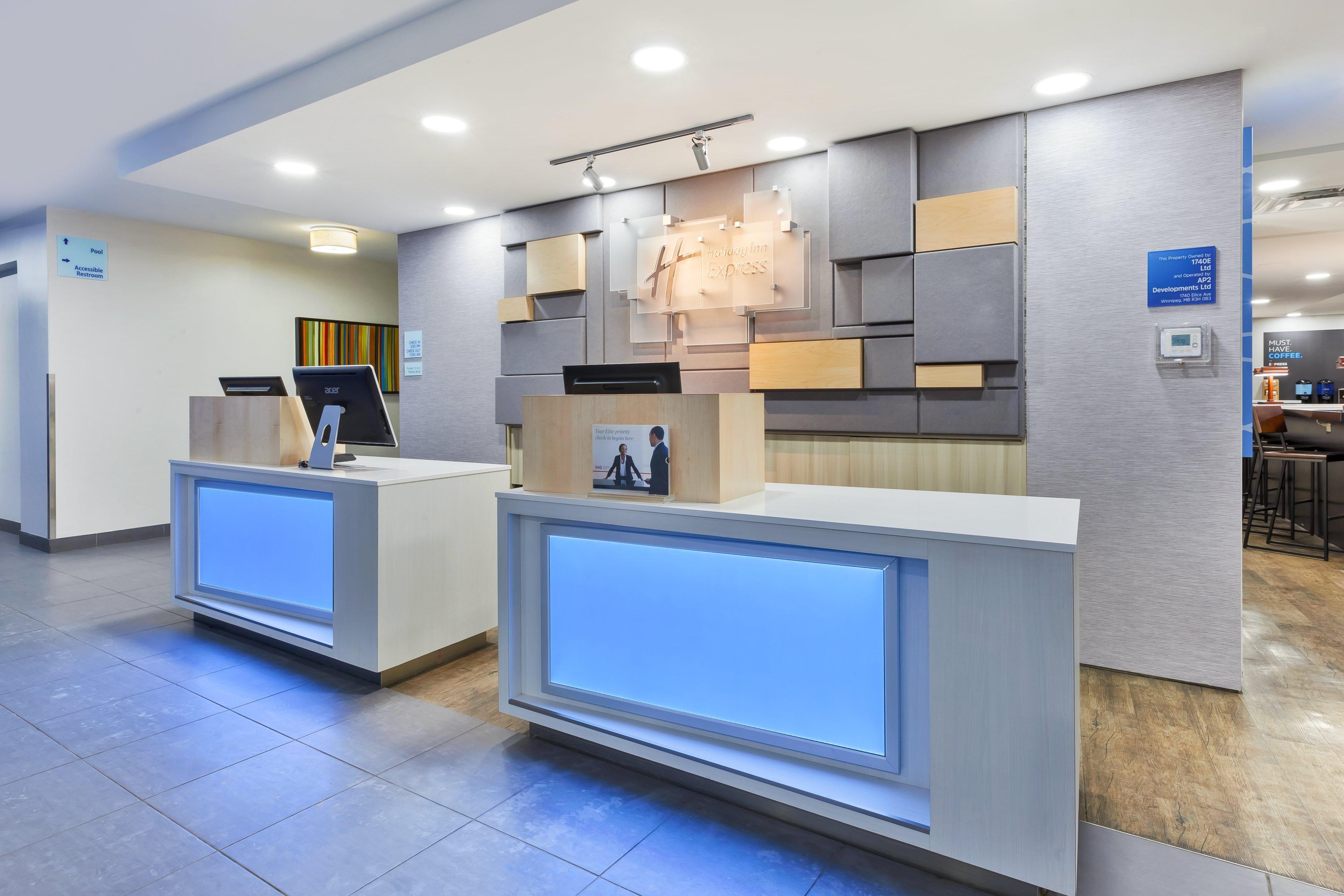 Holiday Inn Express Winnipeg Airport - Polo Park By Ihg Ngoại thất bức ảnh