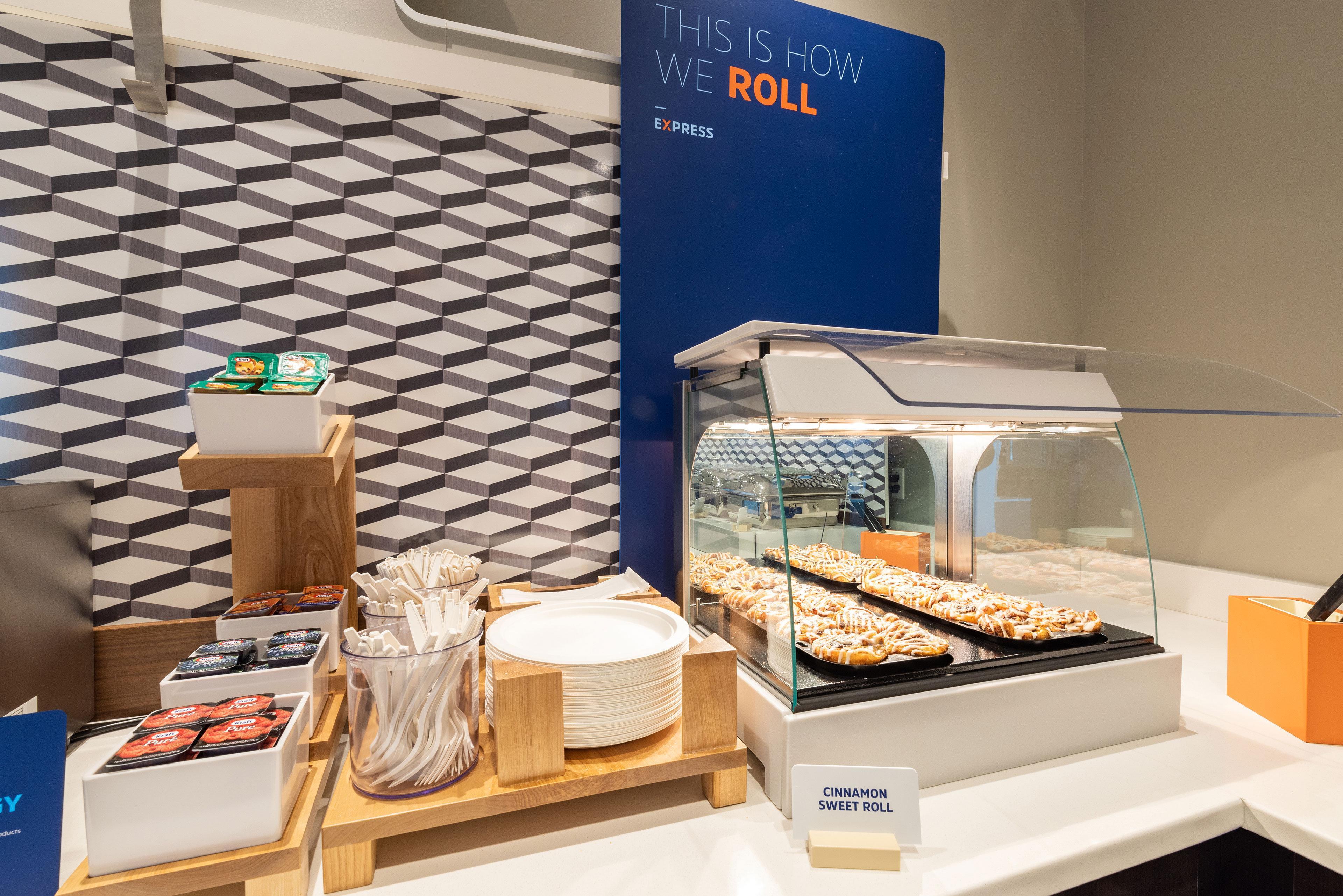 Holiday Inn Express Winnipeg Airport - Polo Park By Ihg Ngoại thất bức ảnh