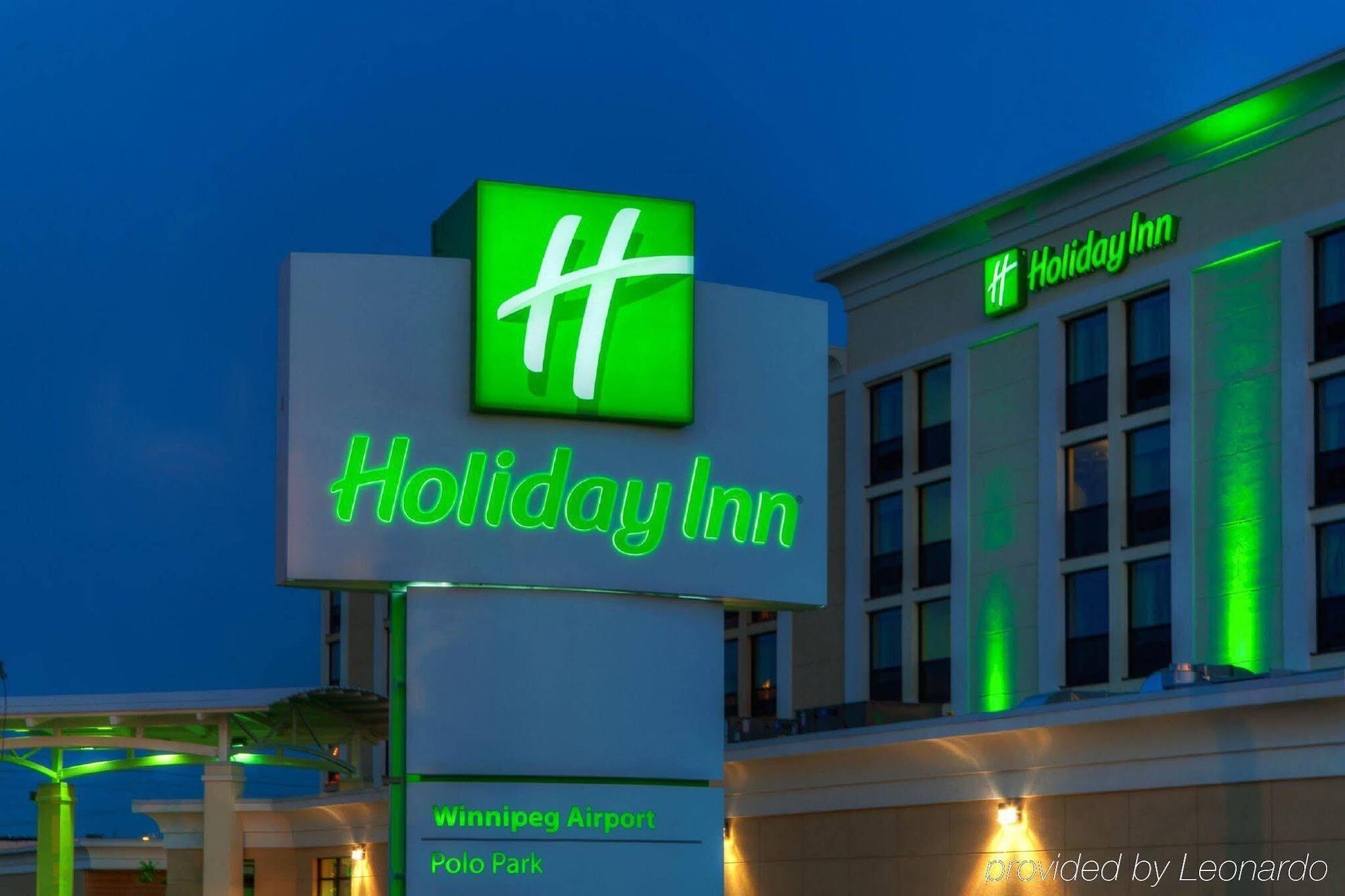 Holiday Inn Express Winnipeg Airport - Polo Park By Ihg Ngoại thất bức ảnh